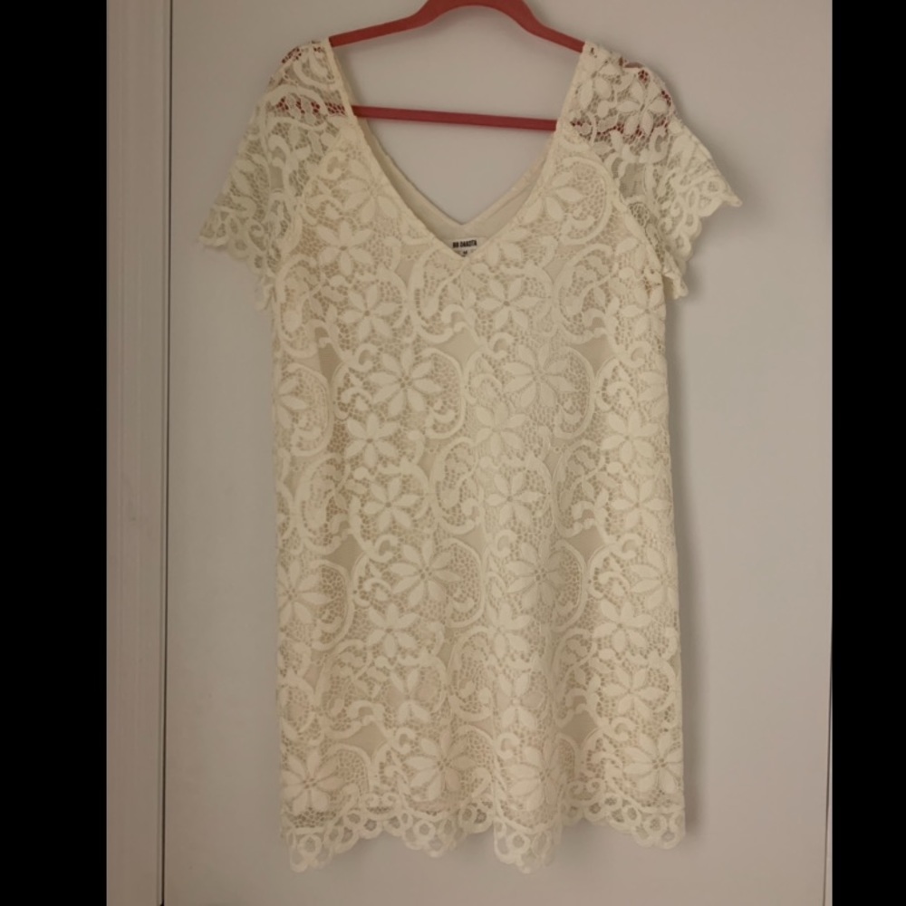 BB Dakota Off White Lace Shift Dress ‘Rene’